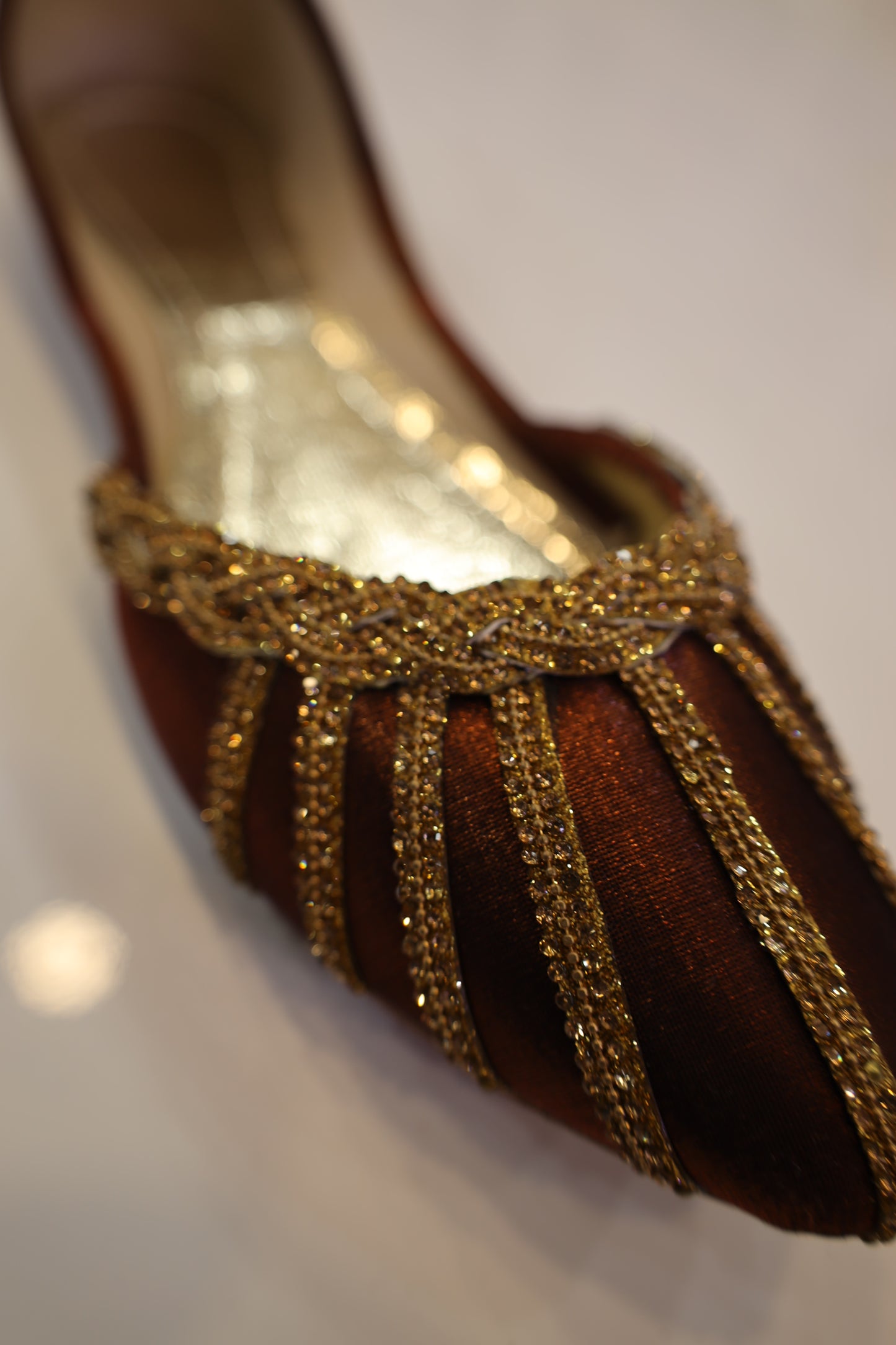 Marron/Brown Golden Embroidered Khussa