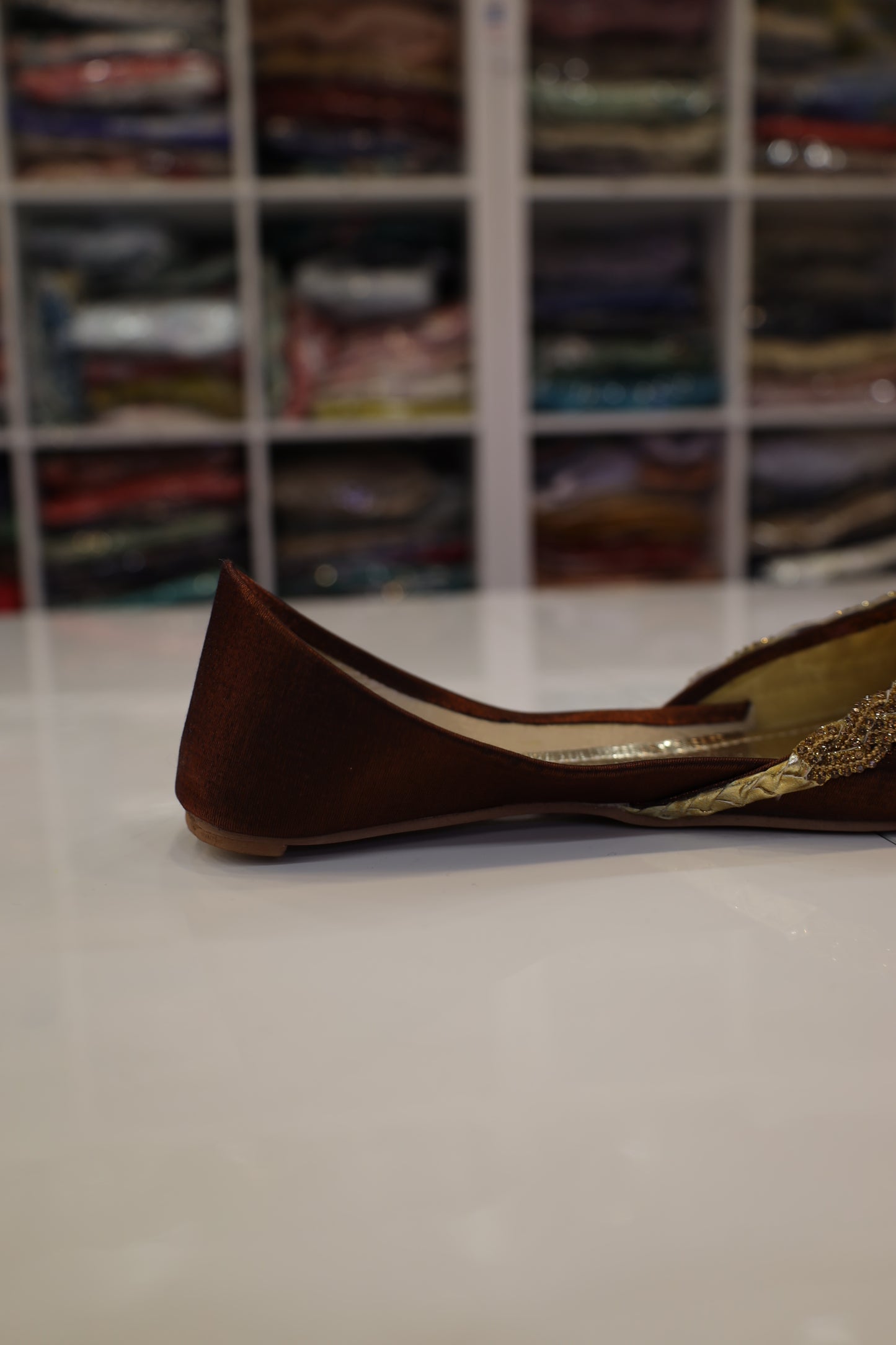 Marron/Brown Golden Embroidered Khussa