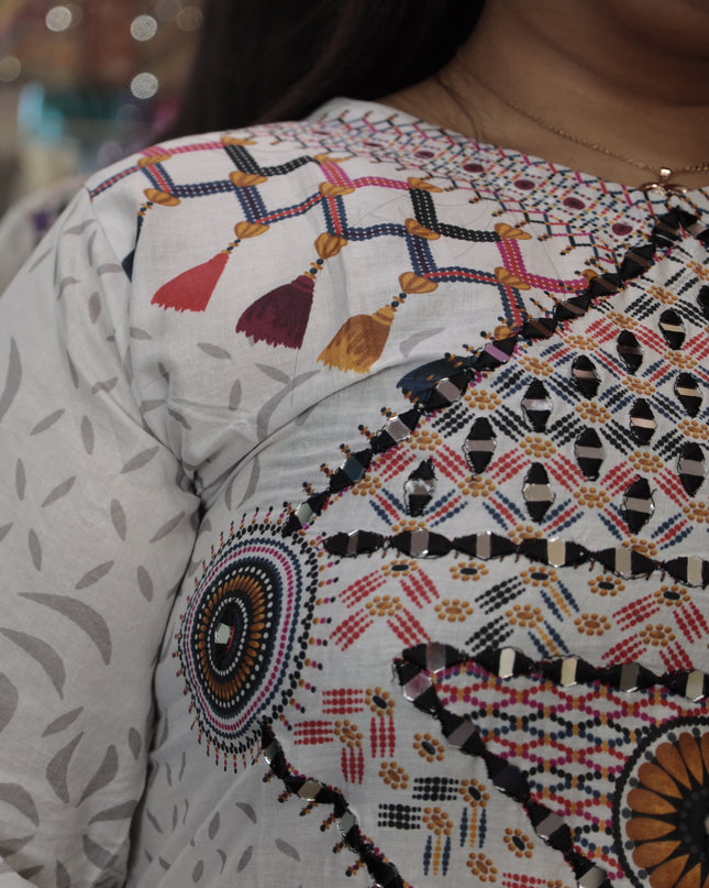 Loan Kurti