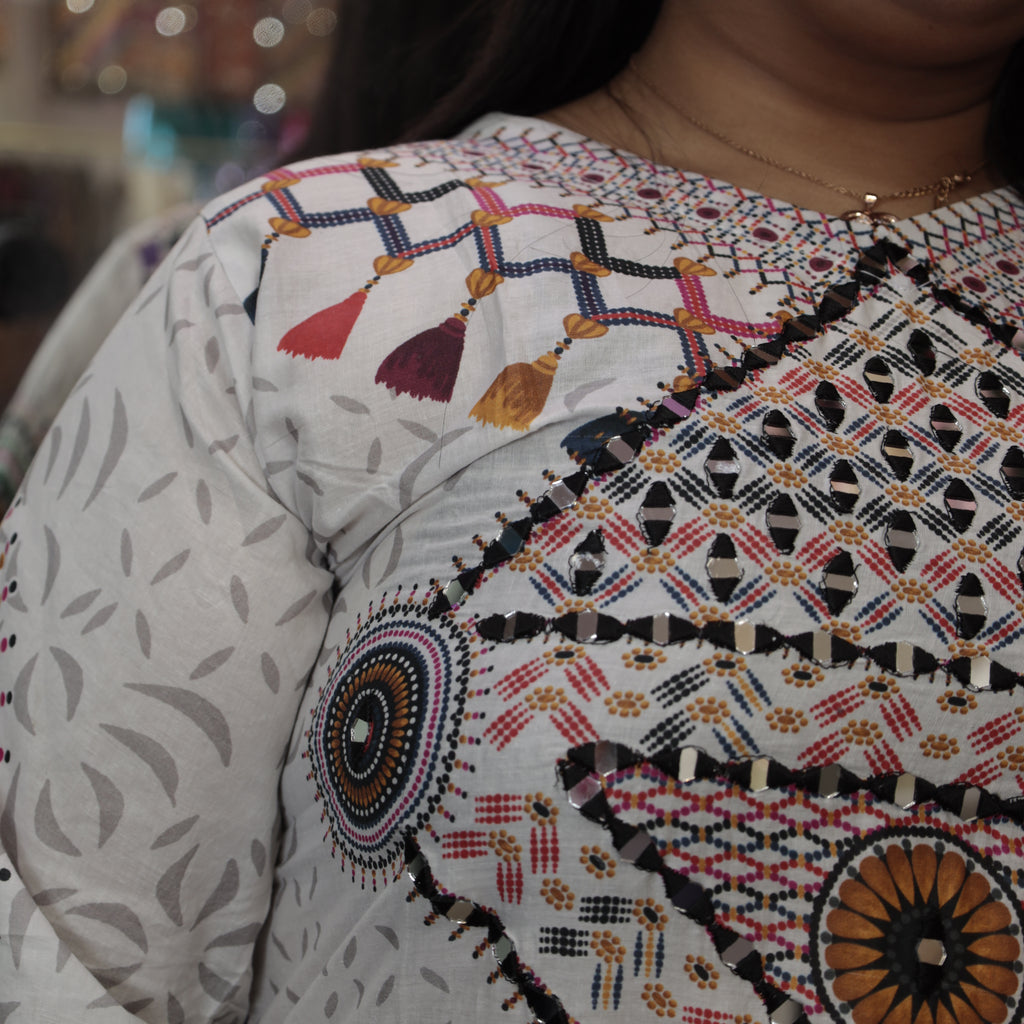 Loan Kurti