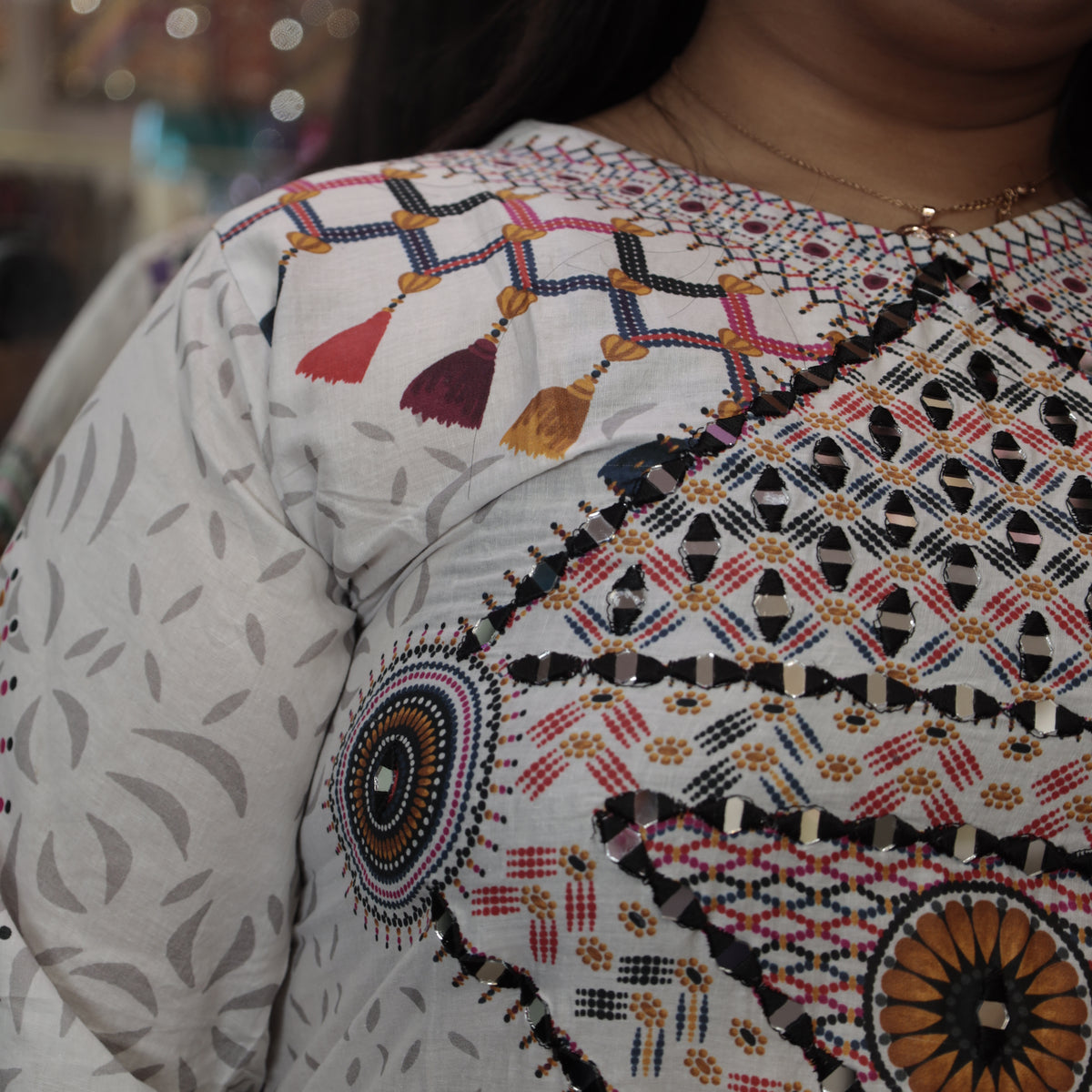 Loan Kurti