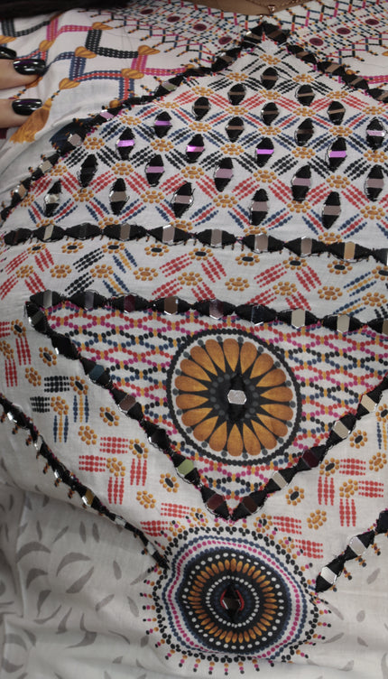 Loan Kurti