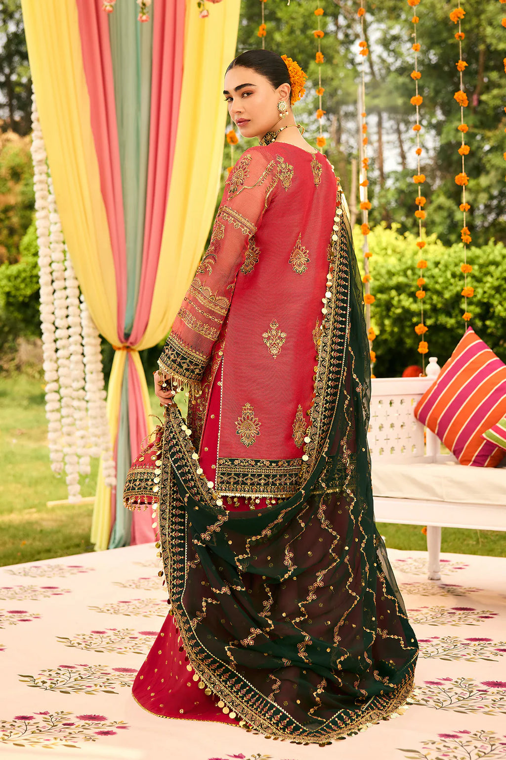 GHOOMAR
