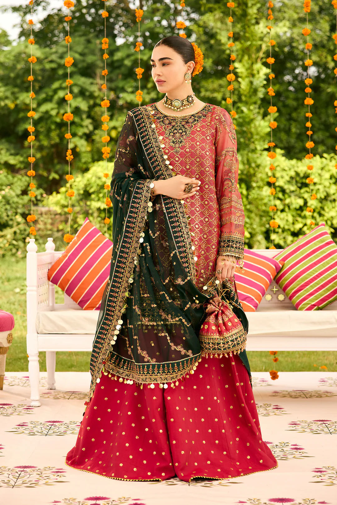 GHOOMAR