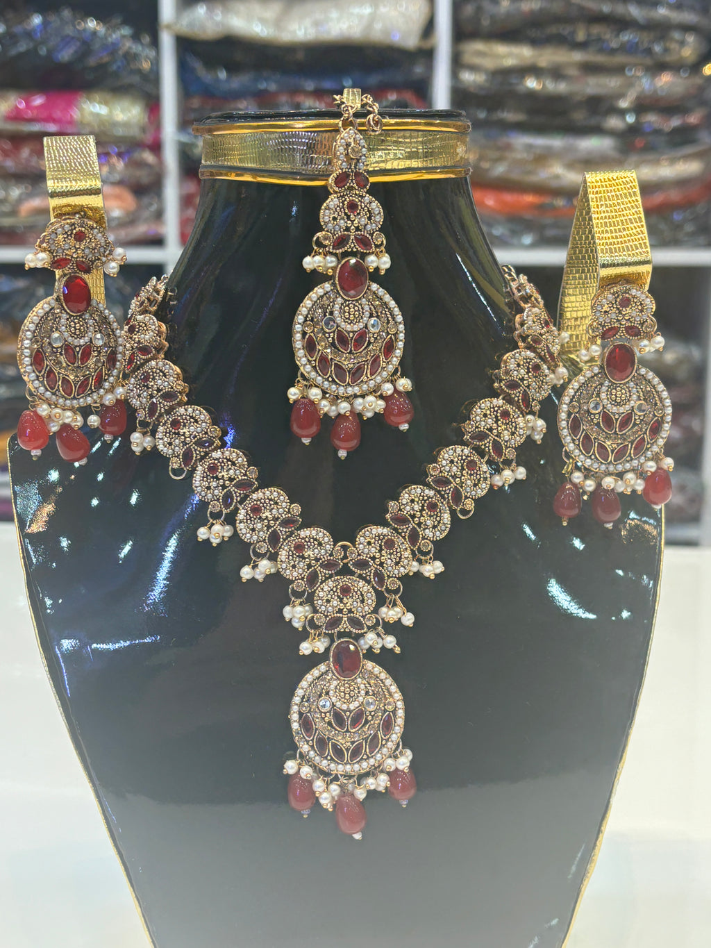 Maroon & Golden Full Set