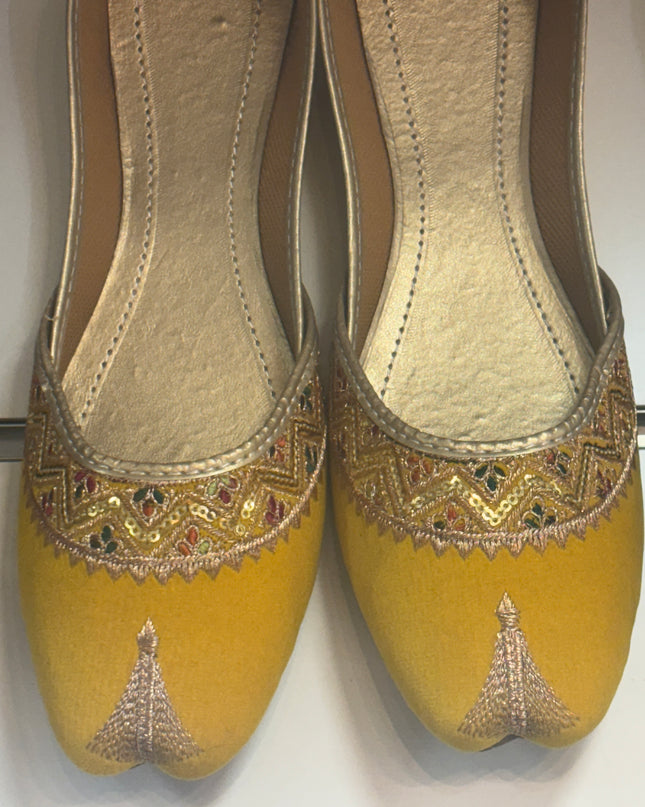Yellow Khussa