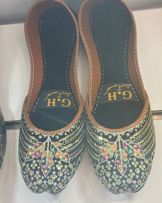 Black, Colorful Khussa