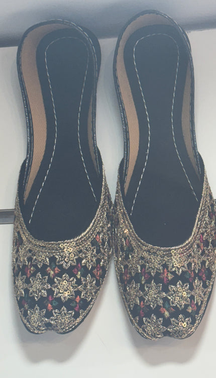 Black Designed Khussa