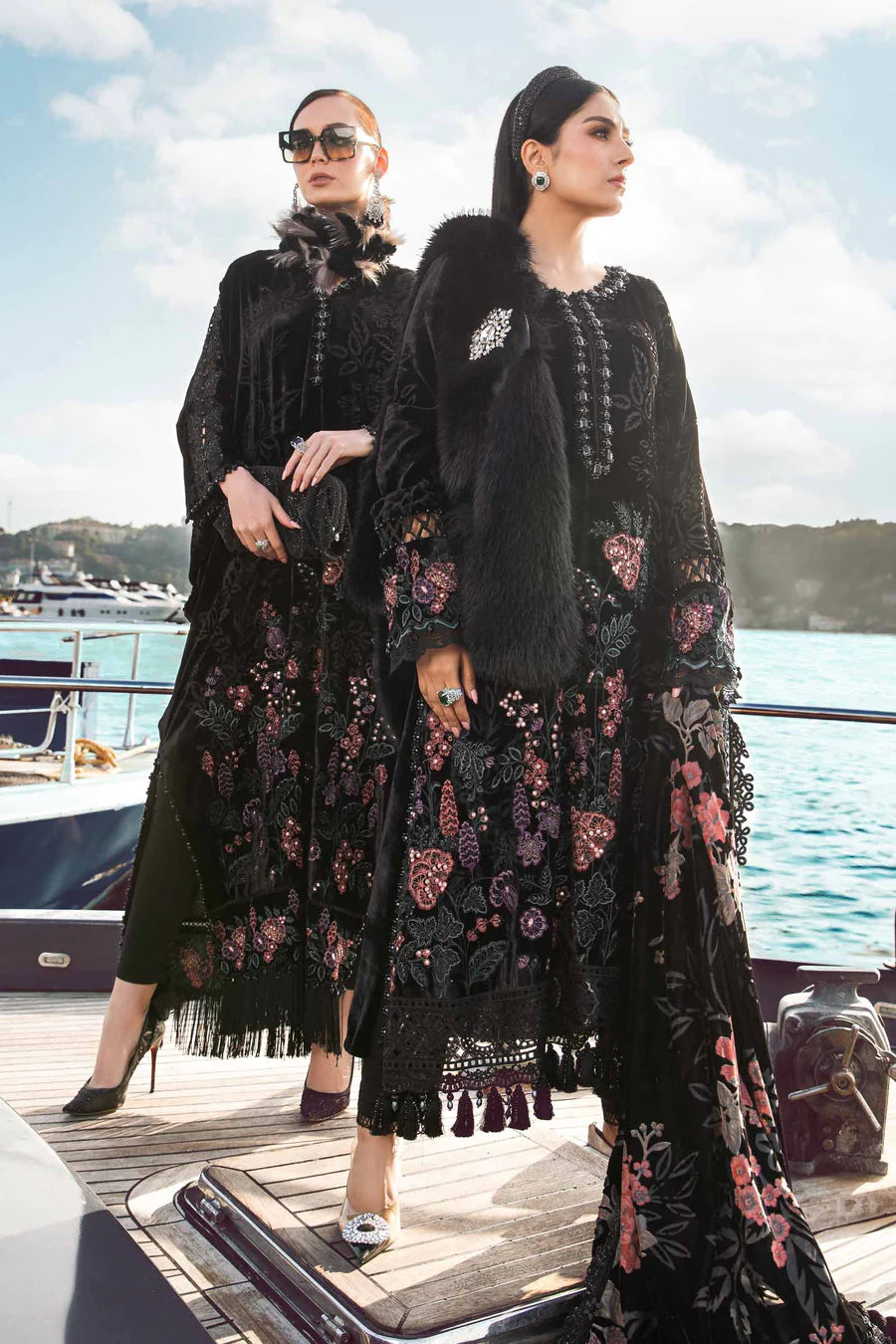 Stitched Linen | Black DL-1102