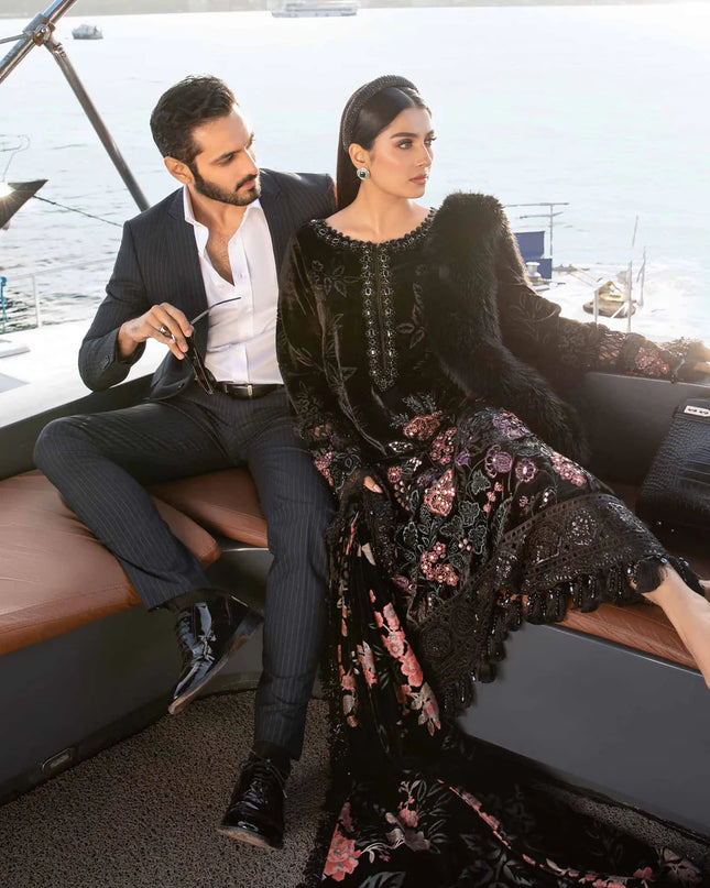 Stitched Linen | Black DL-1102