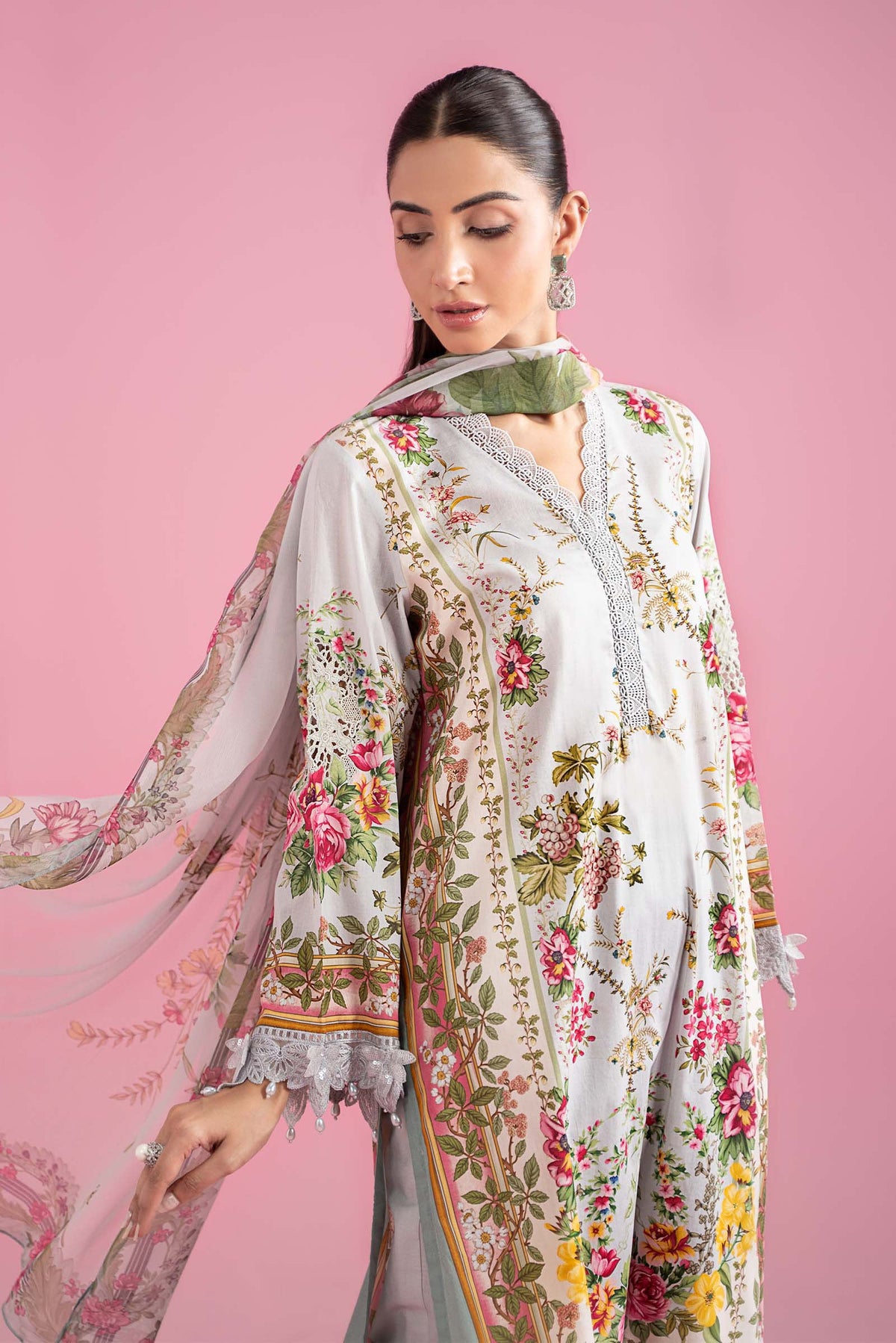 3 Piece Stitched Embroidered Lawn Suit | MPT-2605-B
