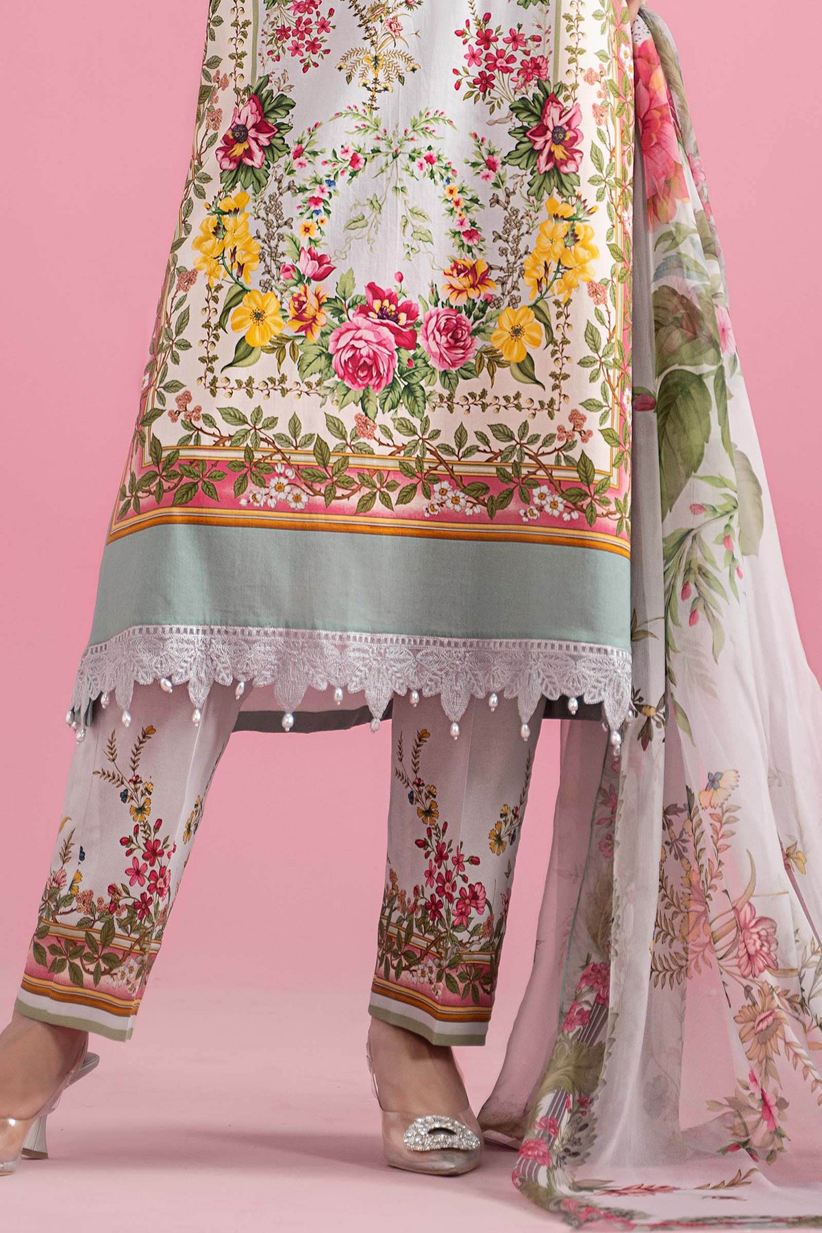 3 Piece Stitched Embroidered Lawn Suit | MPT-2605-B