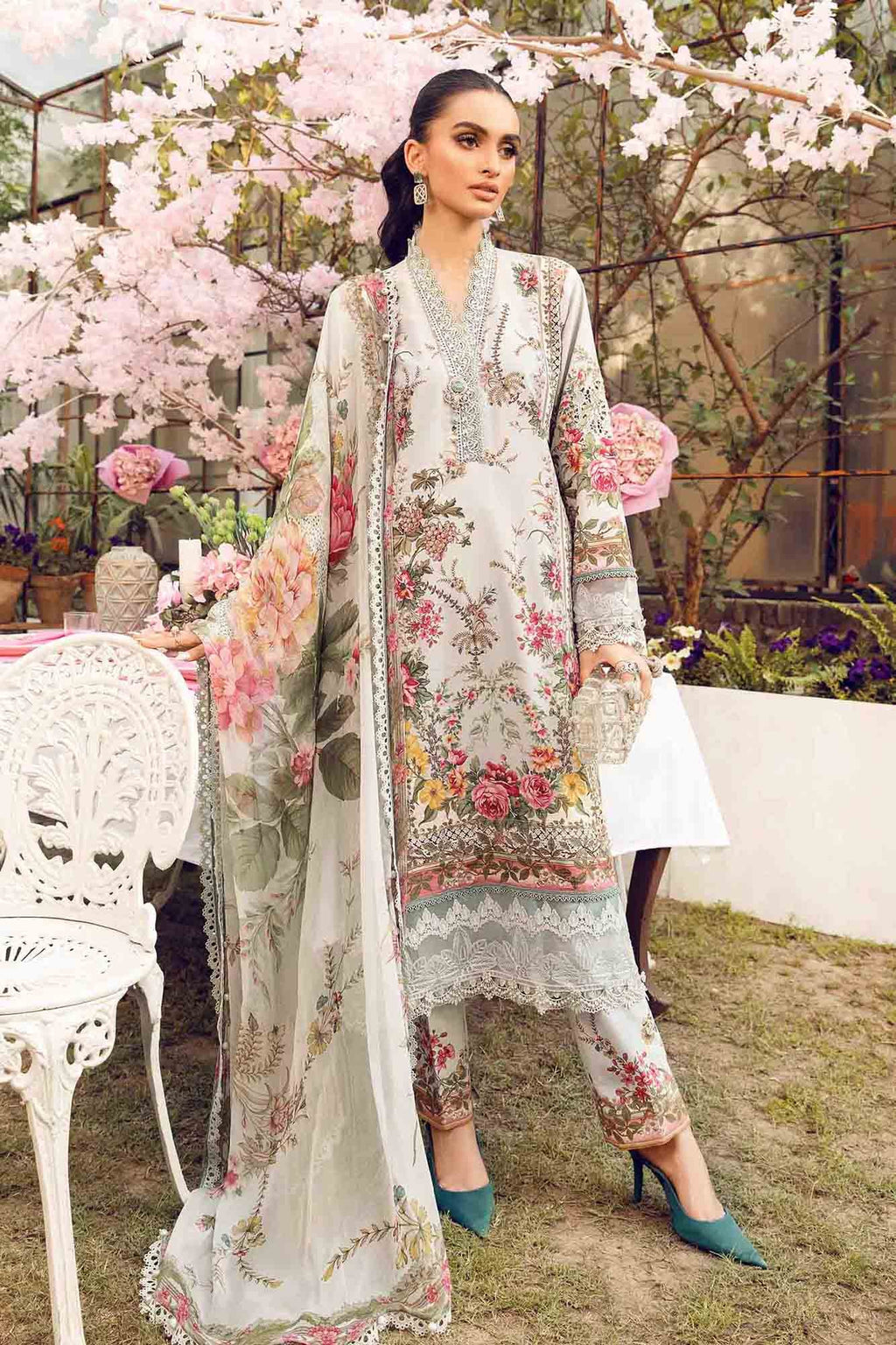 3 Piece Stitched Embroidered Lawn Suit | MPT-2605-B