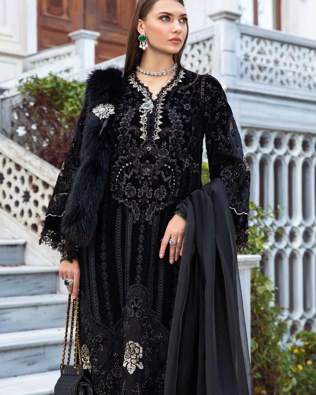 Stitched Linen | Black & Gold DL-1111