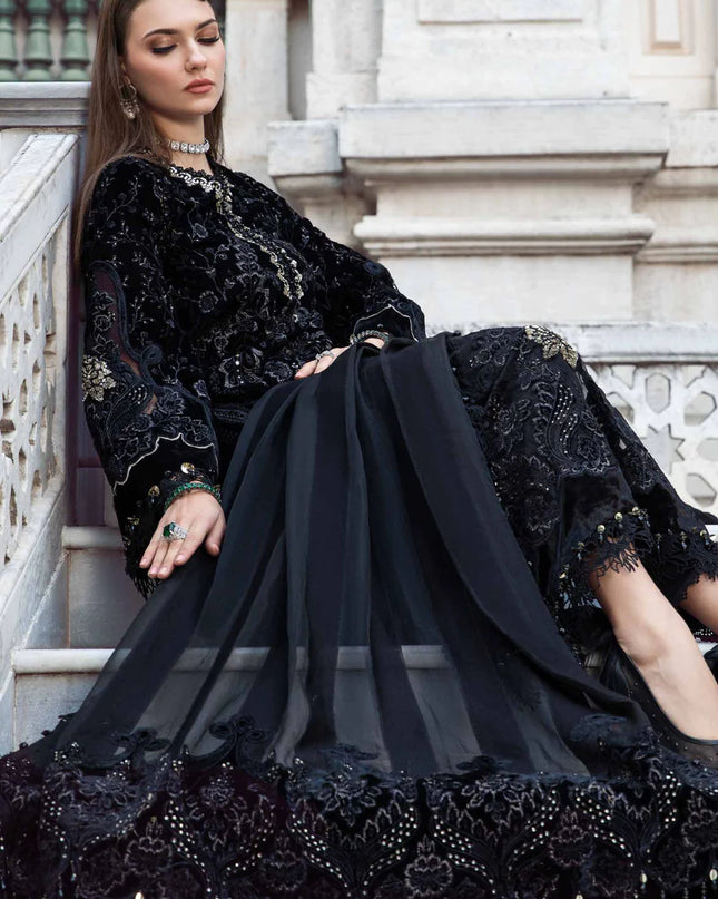 Stitched Linen | Black & Gold DL-1111