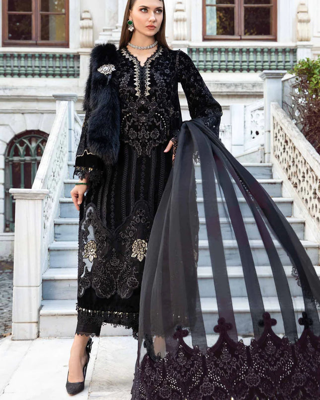 Stitched Linen | Black & Gold DL-1111