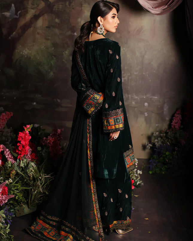 3 Pc Stitched Embroidered Velvet With Embroidered Chiffon Dupatta