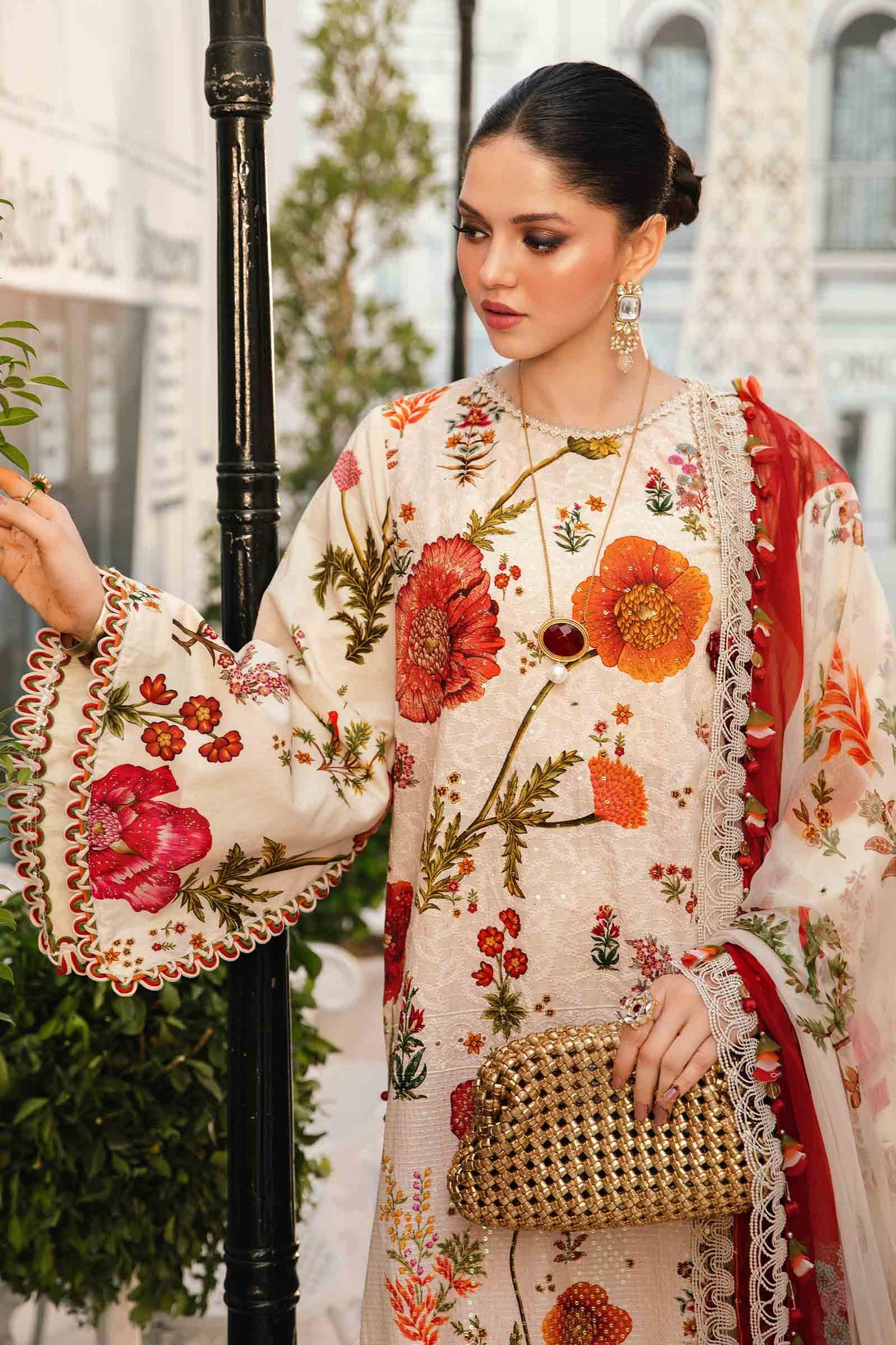 3 Piece Stitched Embroidered Lawn Suit | MPT-2607-A