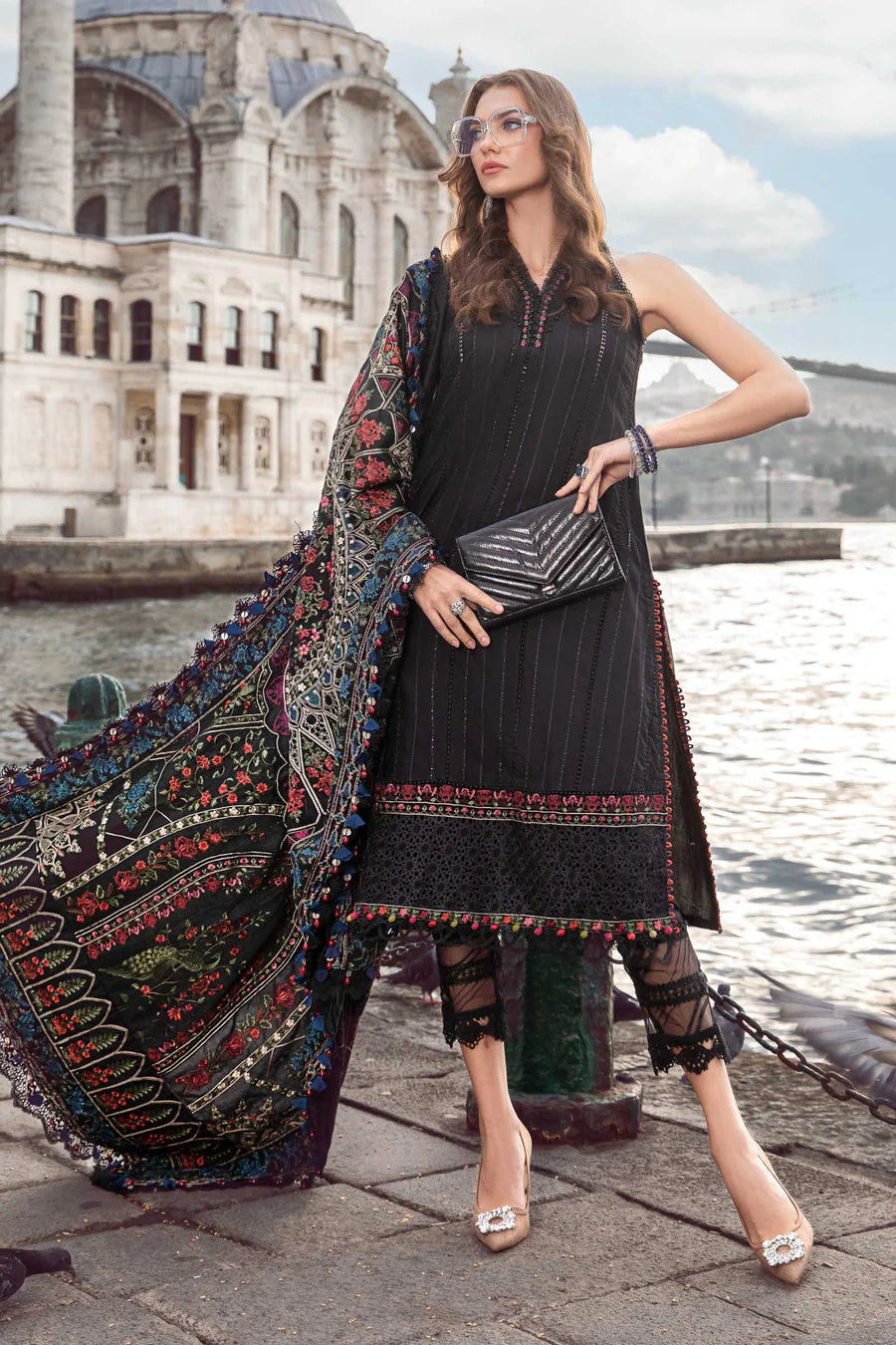 Stitched Linen | Black DL-1101