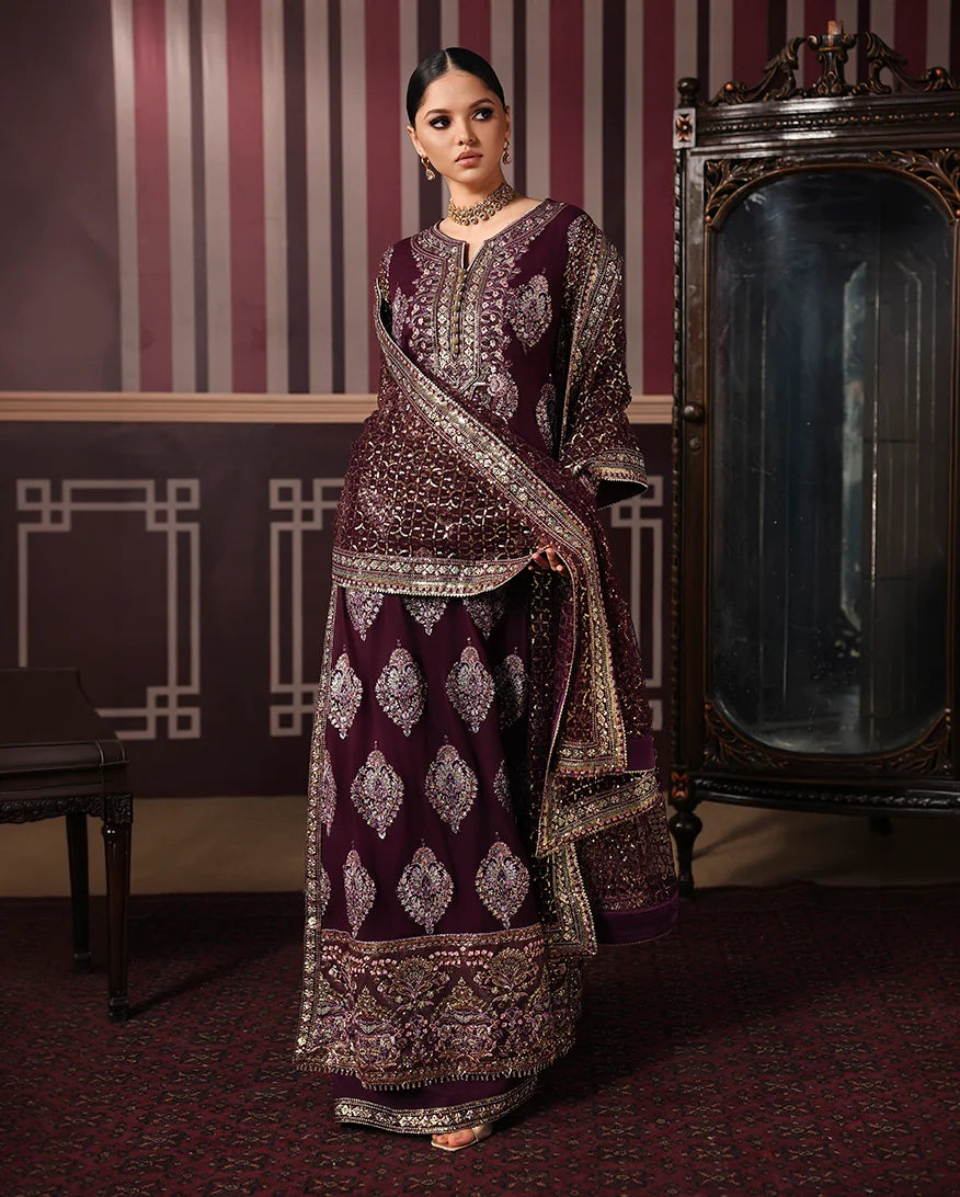 Regal Charm