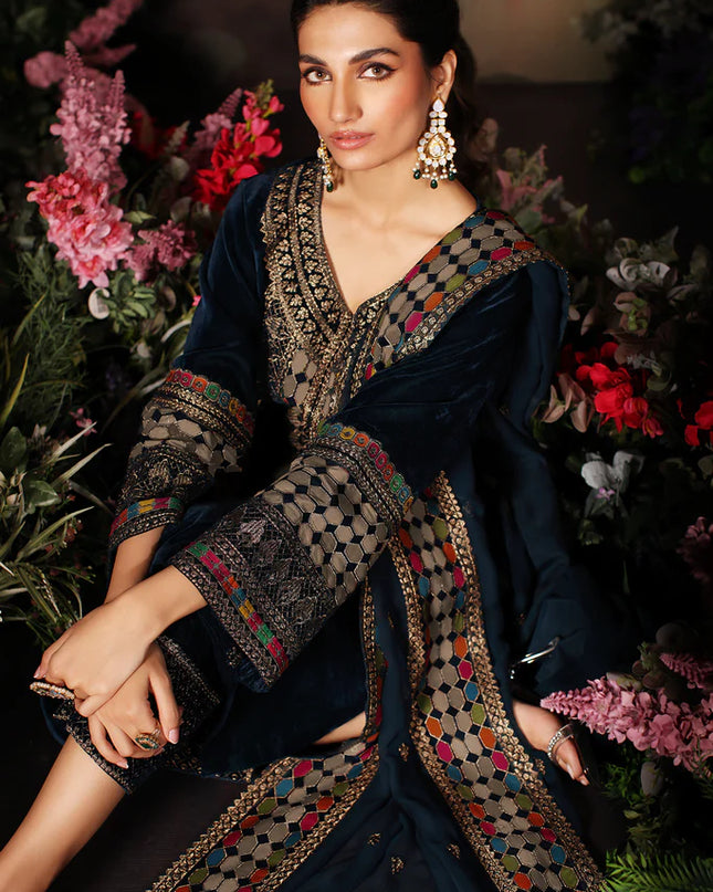 3 Pc stitched Embroidered Velvet With Embroidered Chiffon Dupatta CVT3-05
