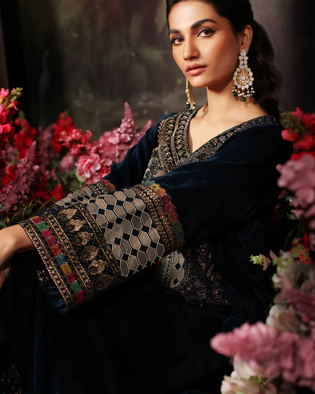 3 Pc stitched Embroidered Velvet With Embroidered Chiffon Dupatta CVT3-05