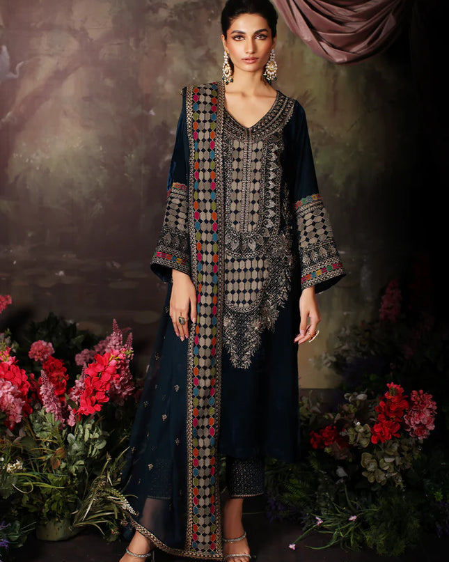 3 Pc stitched Embroidered Velvet With Embroidered Chiffon Dupatta CVT3-05