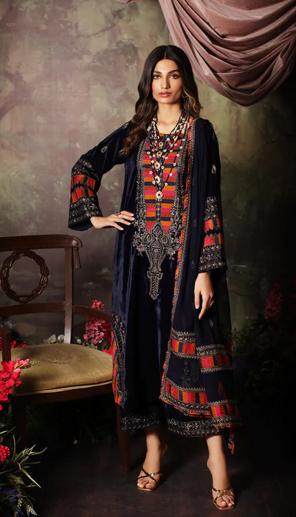 3 Pc Stitched Embroidered Velvet With Embroidered Chiffon Dupatta