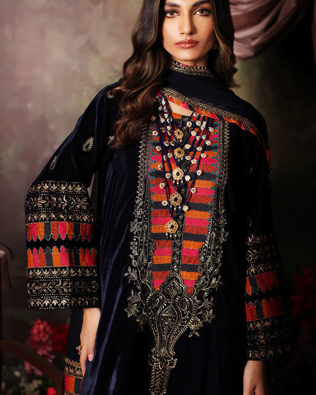 3 Pc Stitched Embroidered Velvet With Embroidered Chiffon Dupatta